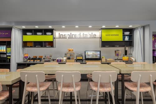 Home2 Suites by Hilton Idaho Falls, Breakfast area