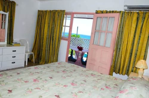 Marine View Hotel, Room