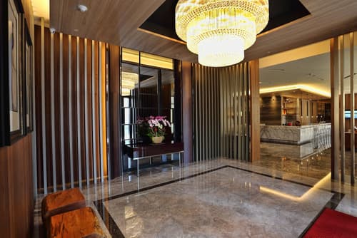 Hotel Intrendy, Interior entrance