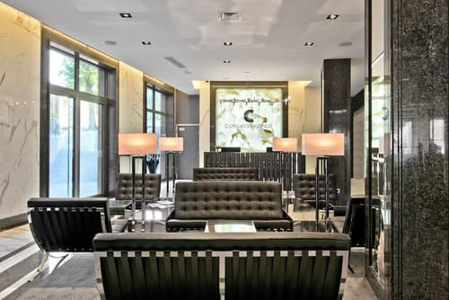 Hotel Congress Avenue, Reception