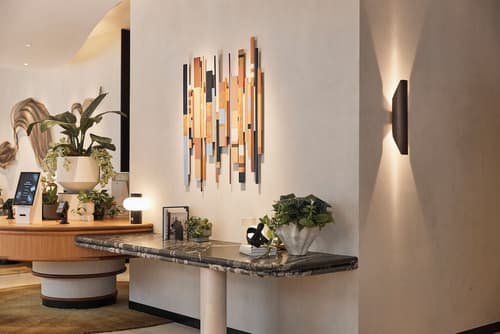 Rydges Australia Square, Reception