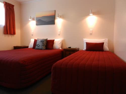 Amber Court Motel, Room