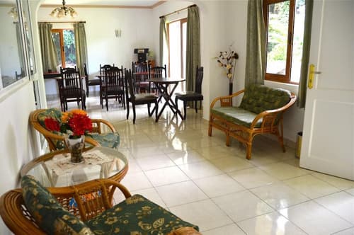 Forest Lodge Guest House, Lobby