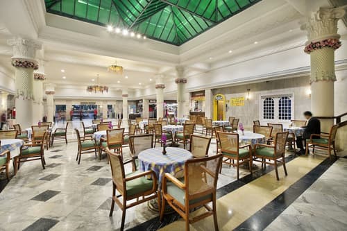 Royal Rattanakosin Hotel, Lobby sitting area