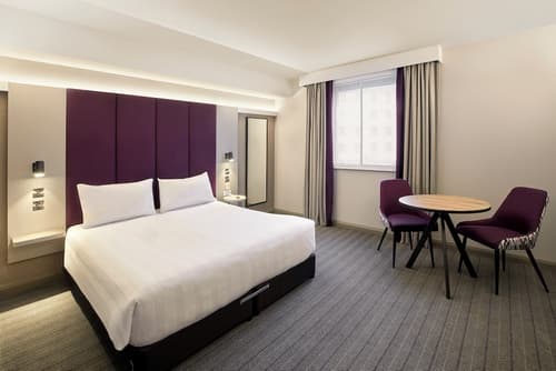 Premier Inn Durham City Centre - Walkergate, Room