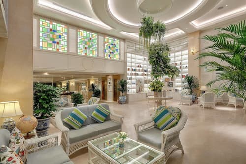 Au Lac Charner Hotel, Lobby sitting area