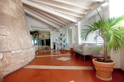 Ocean Point Beach Resort & Spa - Adults Only, Interior entrance