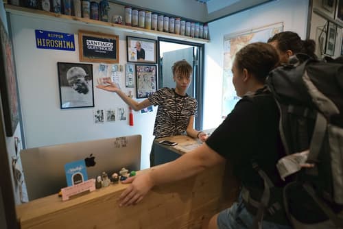 Santiago Guesthouse Hiroshima – Hostel, Reception