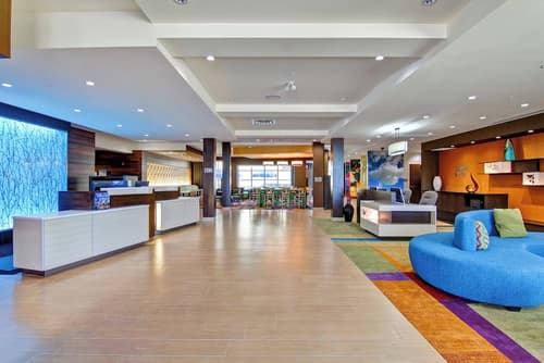Fairfield Inn and Suites by Marriott Kamloops, Lobby