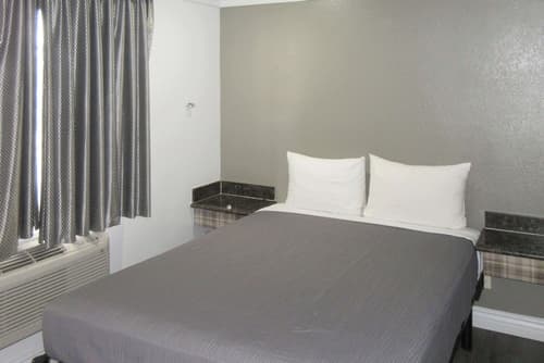 Rodeway Inn Commerce - Los Angeles, Room