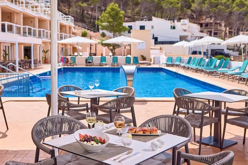 Universal Aparthotel Don Camilo, Pool