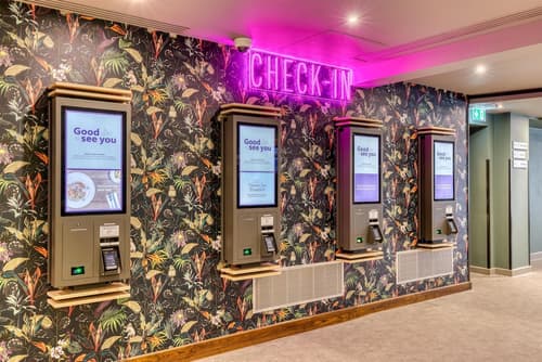 Premier Inn Glasgow Stepps - M80 J3, Reception