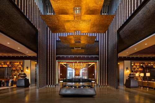 Shangri-La Resort, Shangri-La, Lobby