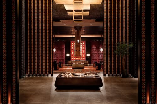 Shangri-La Resort, Shangri-La, Lobby