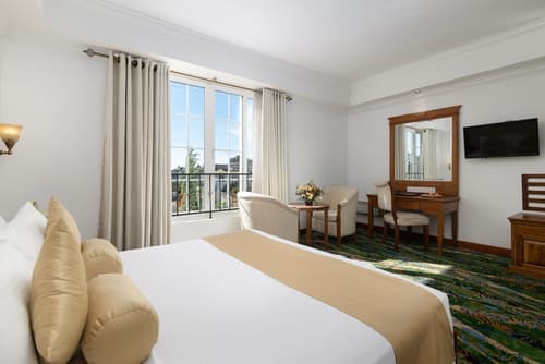 Araliya Green Hills - Where Historic Charm Mingles with Natural Beauty, Room