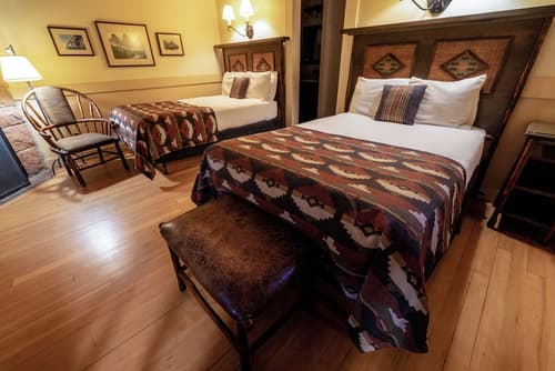 Zion Lodge - Inside the Park, Room