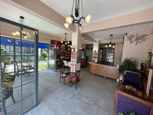 Queen Seagull Boutique Hotel, Reception