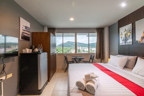 Phuket Five Fortune Holiday Hotel, Room