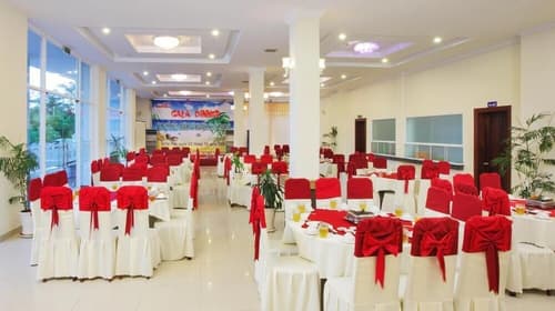 Gold Stars Hotel, Banquet hall