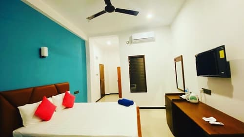 Ziegler Cottage, Room