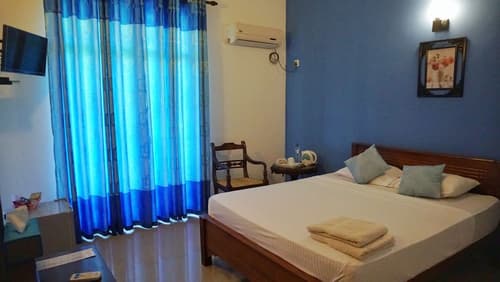 Ziegler Cottage, Room