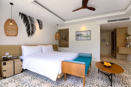 OUTRIGGER Surin Beach Resort, Room