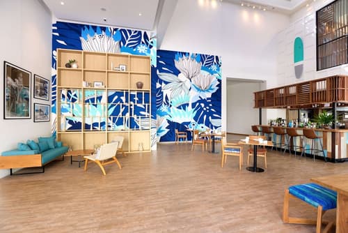 OUTRIGGER Surin Beach Resort, Lobby