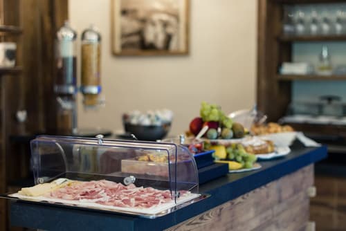 Hotel Les Montagnards, Buffet