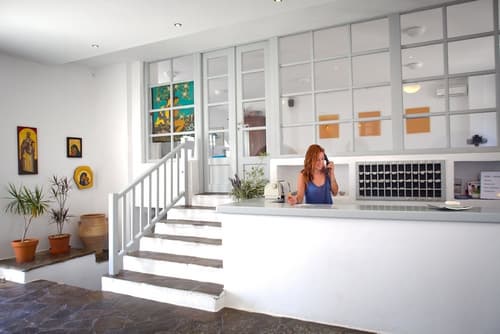 Paros Philoxenia, Reception