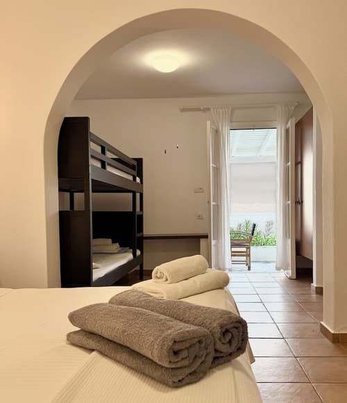 Paros Philoxenia, Room