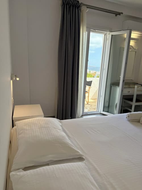 Paros Philoxenia, Room