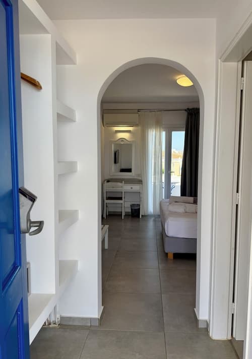 Paros Philoxenia, Room