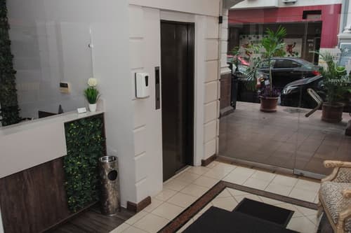 Hotel Las Peñas, Reception