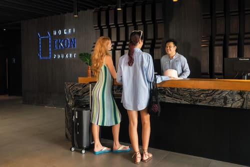 Hotel IKON Phuket, Reception