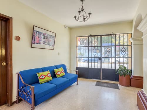 Capital O Parador Crespo Hotel, Oaxaca, Lobby sitting area