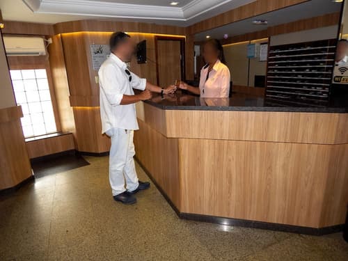 Hotel Love Story, Interior entrance