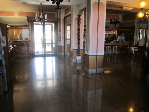 Tourist Hotel, Check-in/check-out kiosk