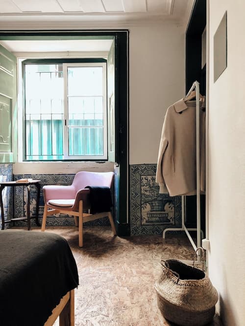 WOT New Lisbon Social, Room