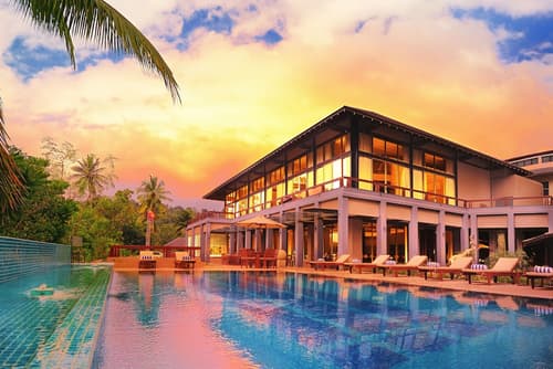 Earl's Regent Kandy, Primary image