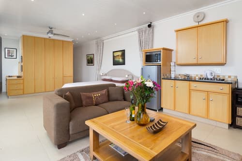 Constantia Vista, Room