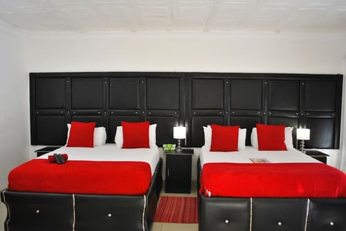 Lapologa Bed and Breakfast, Room