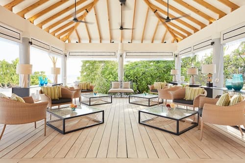 NH Collection Maldives Havodda Resort, Lobby sitting area