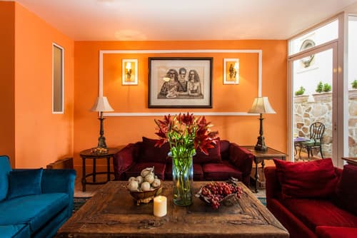 Garlands del Rio Riverside Boutique Hotel, Lobby sitting area