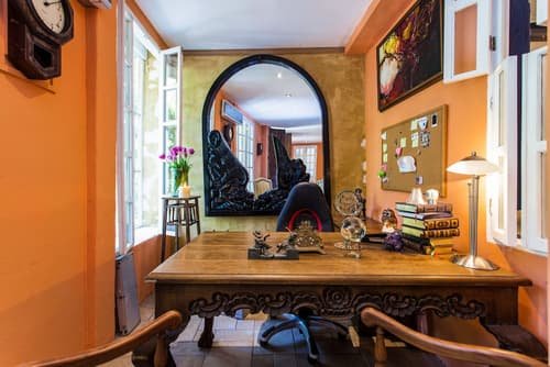 Garlands del Rio Riverside Boutique Hotel, Concierge desk