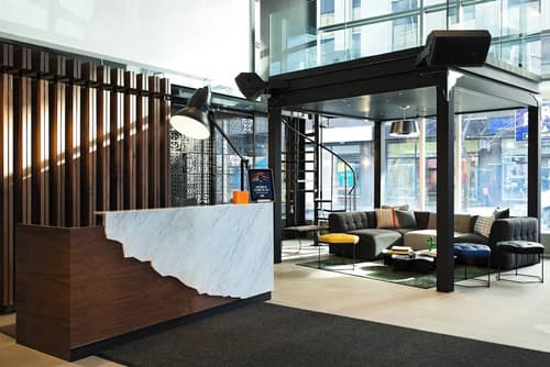 Renaissance Montreal Downtown Hotel, Reception