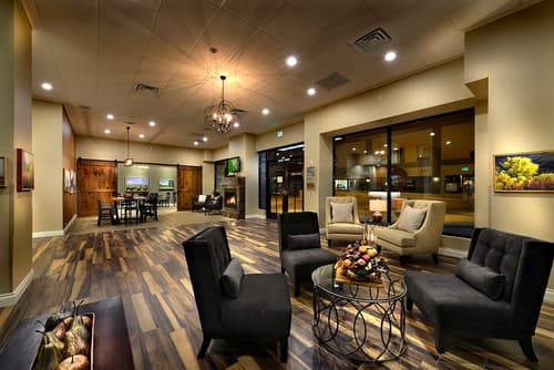 Hotel Maison Yakima Tapestry Collection by Hilton, Lobby