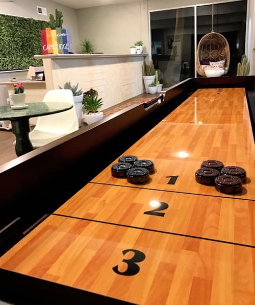 Delos Reyes Palm Springs, Interior entrance