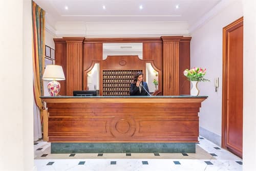 Raeli Hotel Lux, Reception