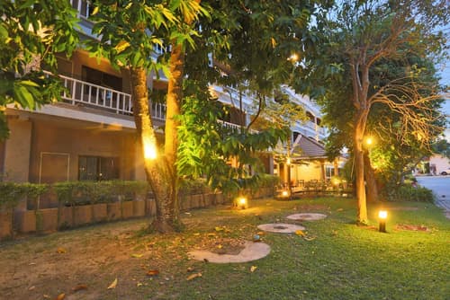 Pattra Mansion by AKSARA Collection, Property grounds