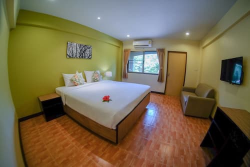 Pattra Mansion by AKSARA Collection, Room